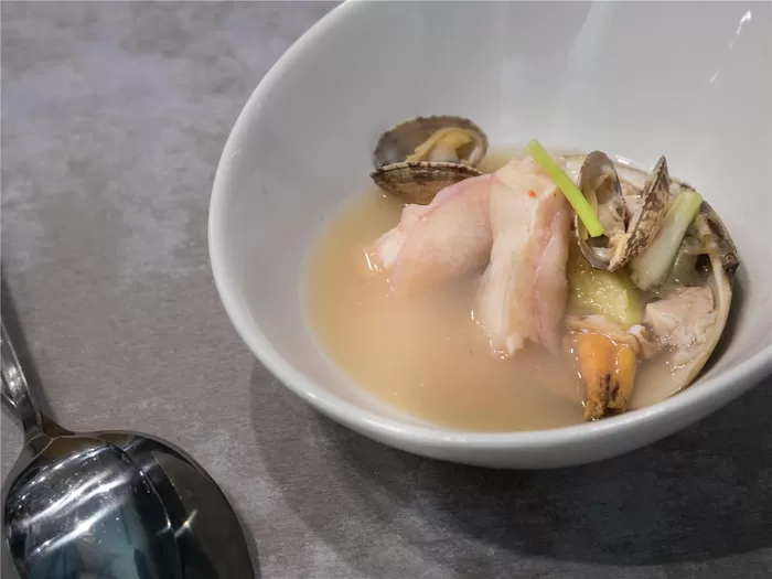 肉汁萝卜蛤蜊饺